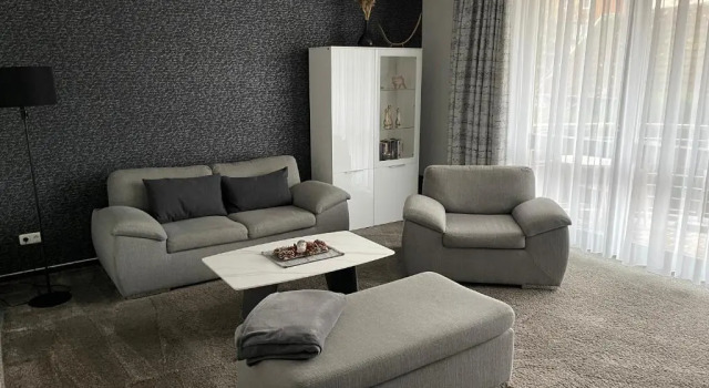 Апартаменты с балконом Monopol Apartments