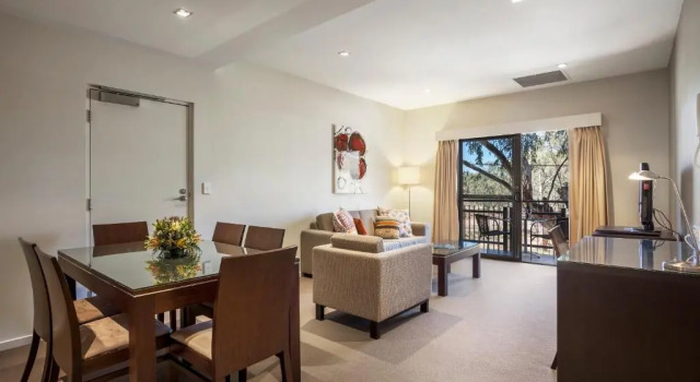 Апартаменты Quest Alice Springs