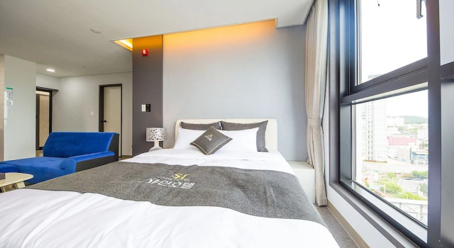 Люкс Shine Hotel