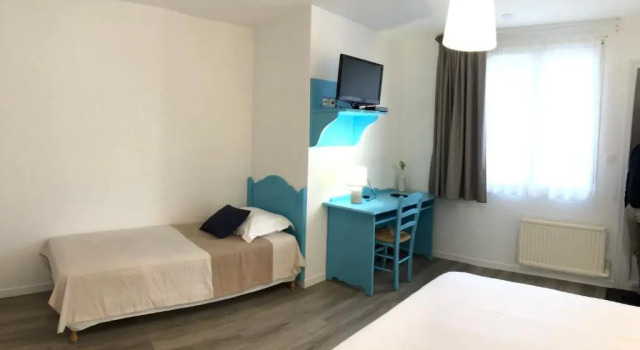Номер Comfort Logis Hôtel La Demeure du Perron