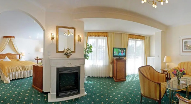 Люкс Superior Hotel Sacher-Stoiber