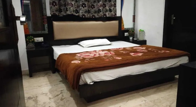 Hotel You  Me by ADB Rooms, Забронировать Отель Отели Нью-Дели с завтраком, Завтраки