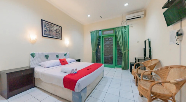 RedDoorz @ Jalan R.E. Martadinata Sukabumi