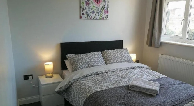 Bluewater House - Immaculate 4-bed in Greenhithe, Prenota Hotel Greenhithe Inghilterra