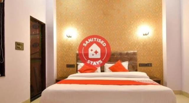 OYO 77444 Rukma Palace, Rezervovat Hotel Džajpur 
