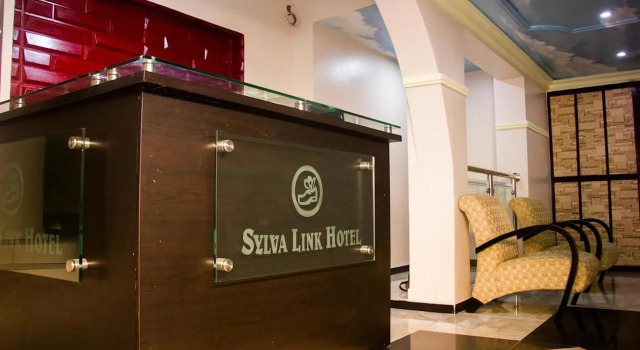 Sylva Link Suites, Prenota Hotel Hotel a Eti-Osa con parcheggio, Parcheggio