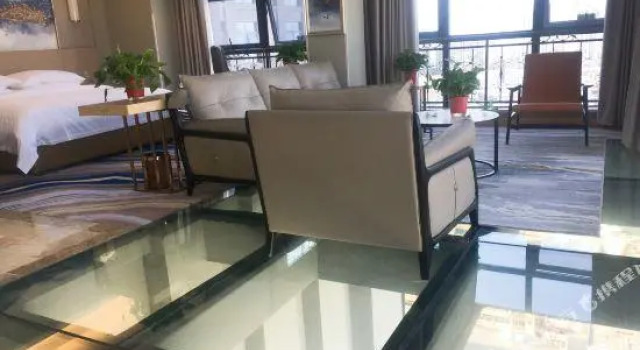 Vienna Hotel (Hanzhong High-speed Railway Station, Zhongxin Plaza), Boek Hotel Hotels in Shaanxi met parkeren, Parkeren