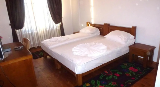 Четырёхместный номер Standard Hotel Leshten
