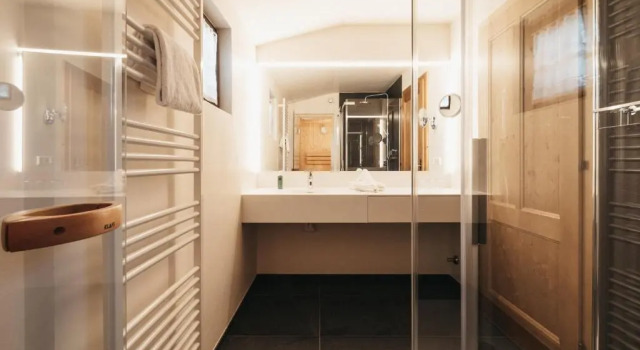 Люкс с 2 комнатами с балконом Naturel Hoteldorf Schönleitn