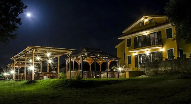 Villa With 5 Bedrooms in Conca Della Campania, With Enclosed Garden -, Buchen Sie Villa Conca della Campania 