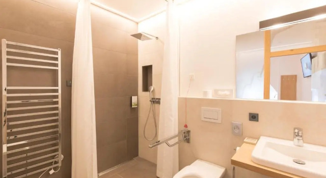 Трёхместный номер Standard Belvenu Boutique Hotel