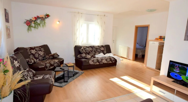 Apartments Silvijo, Buchen Sie Ferienwohnung Porat Insel Krk