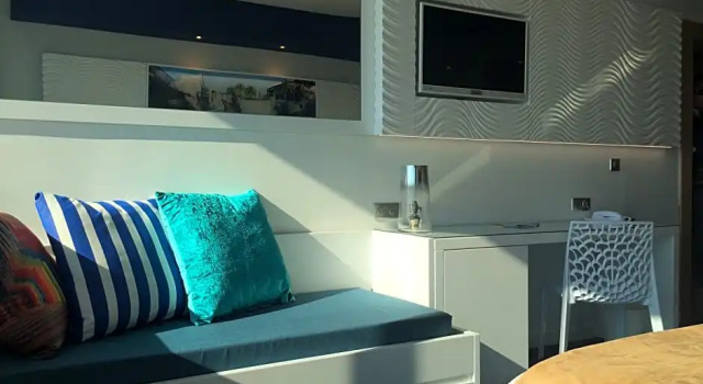 Четырёхместный номер Comfort SoBlue Hôtel