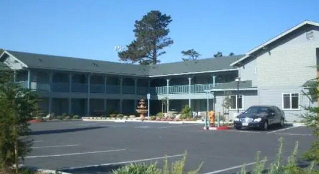 Кровать в общем номере Morro Shores Inn And Suites
