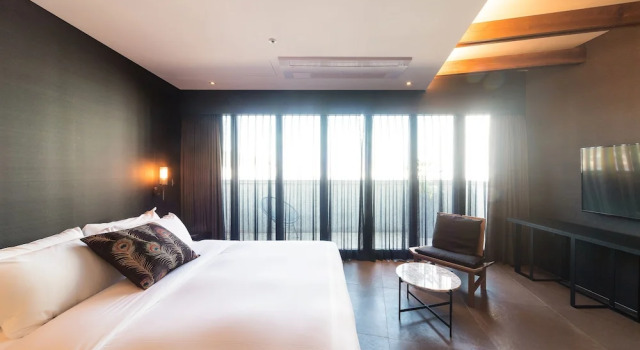 Люкс с балконом Hotel Museo Cheongju