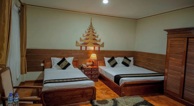 Семейный номер Standard Hotel Yadanarbon