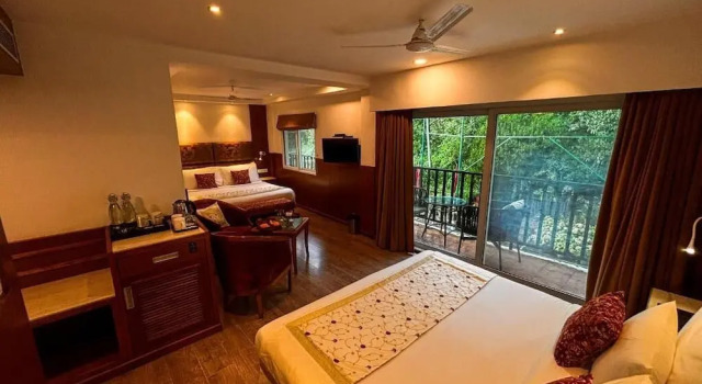 Номер Standard Asia Spa Resort Centrally Air Conditioned with Heated Swimming Pool For Your Comfort Just a 10 minute drive from McLeod Ganj Market