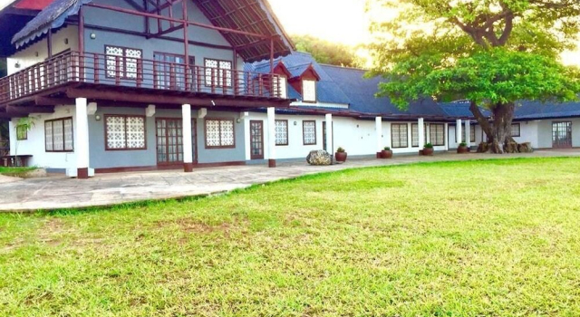 Bahari Beach Hostel