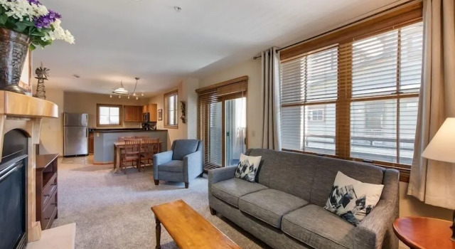 Premium Unit 1327 - One Bedroom - Zephyr Mountain Lodge 1 Condo