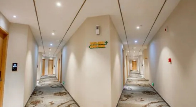 Yunchengxiyue Hotel (Yuyao North High-speed Railway Station), Prenota Hotel Hotel a Yuyao con parcheggio, Parcheggio