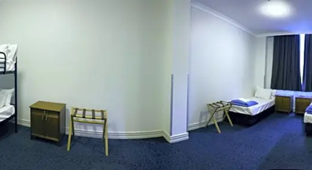 Четырёхместный номер Standard Nomads Auckland Backpackers