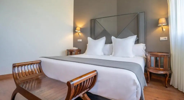 Полулюкс Premium Hotel Torres de Somo