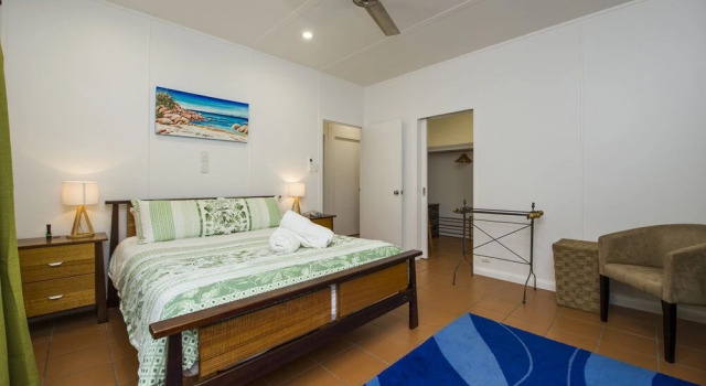 Sunbird Retreat, Buchen Sie Ferienhaus Horseshoe Bay Magnetic Island