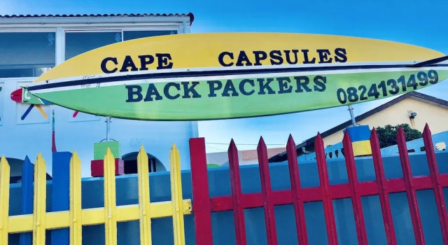 Cape Capsules, Buchen Sie Hotel Muizenberg False Bay