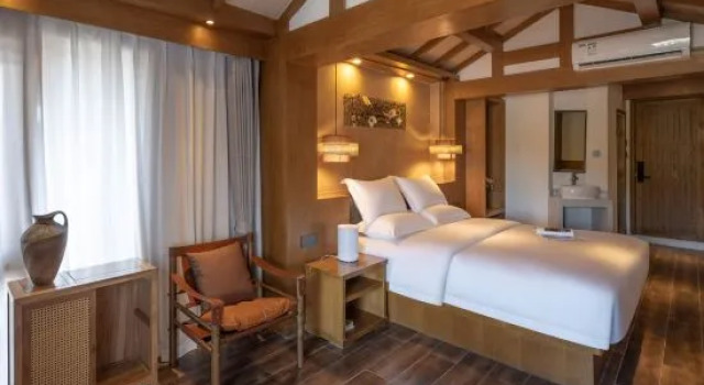 Люкс Lijiang Ancient City Meets Jiaren · White Horse Light Luxury · Snow Mountain View Homestay