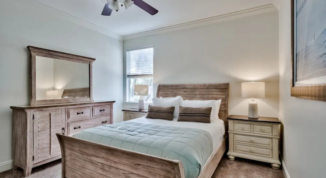 Coral By Avantstay Gorgeous Three Story Home w/ Two Balconies, Забронировать Дом для отпуска Дестин Emerald Coast, рядом с Парк Джеймса Ли