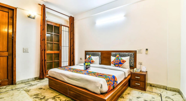 FAB Residency, Забронировать Отель Гургаон 