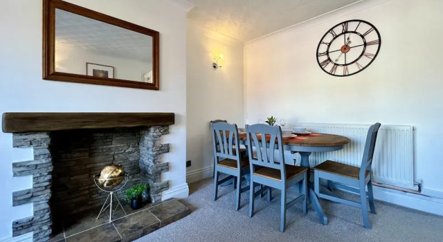 Коттедж Curzon House Two - Great for Contractors or Family Holidays