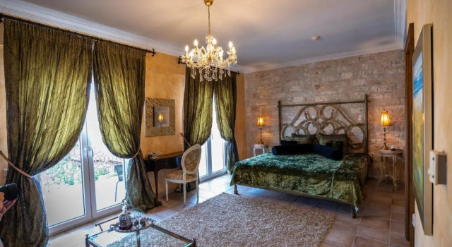 Полулюкс с балконом Achtis Hotel