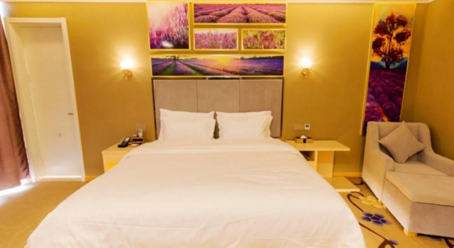 Lavande Hotel Shanghai Hongqiao NECC, Varaa Hotelli Songjiang Shanghai
