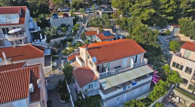 Апартаменты Цокольный этаж Apartments Roso - ZF Hvar