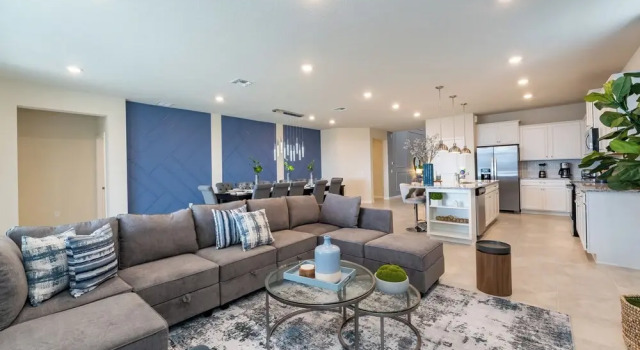 Amazing 8BR Villa by Disney Pool Theater