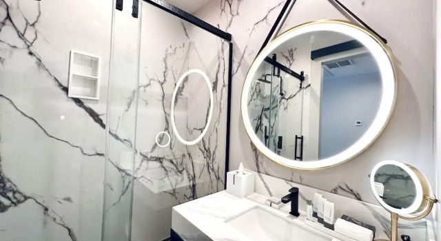 Четырёхместный номер Luxury Chez Hotel