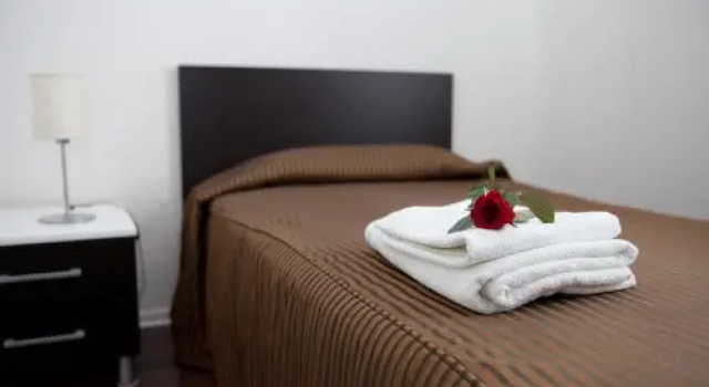 Levi Dom Residence Hotel, Buchen Sie Hotel Levice 