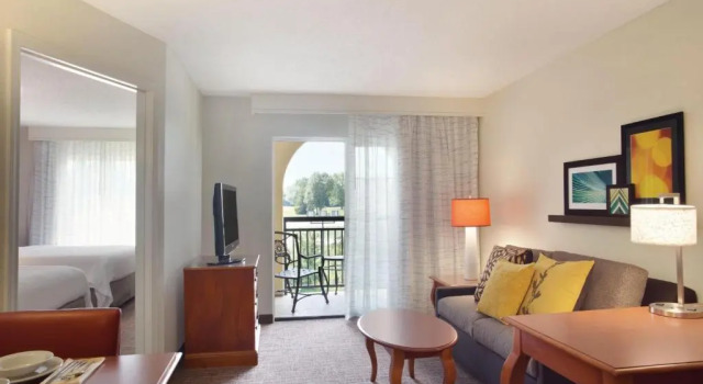 Четырёхместный люкс c 1 комнатой Residence Inn Marriott Joplin