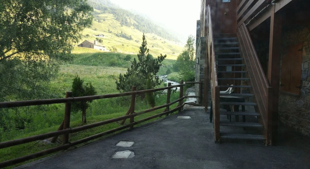 Vitivola Pleta Peu del Riu 7.3 - Incles, Book Hotel Hoteller i Incles med parkering, Parkering