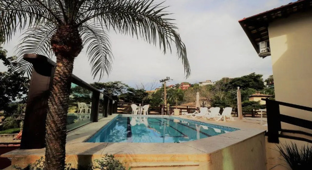 Maravilhosa casa com 8 st em geribá