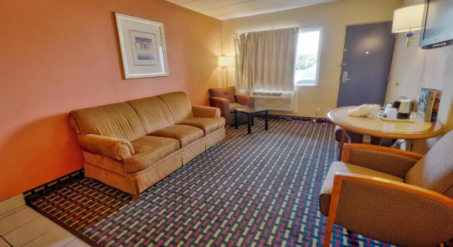 Люкс Deluxe Seashire Inn & Suites