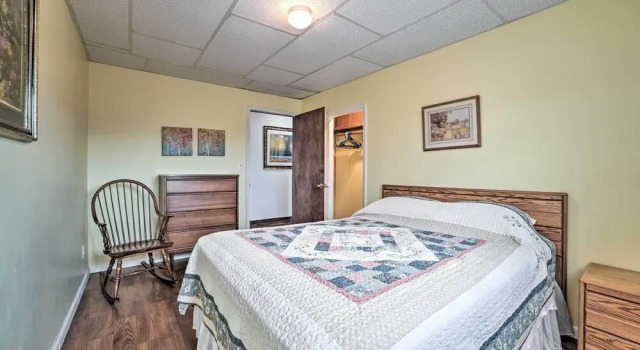 Апартаменты Walkable St Ignace Condo w/ Lake Huron Views