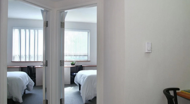 Номер Standard Residence & Conference Centre - Oakville
