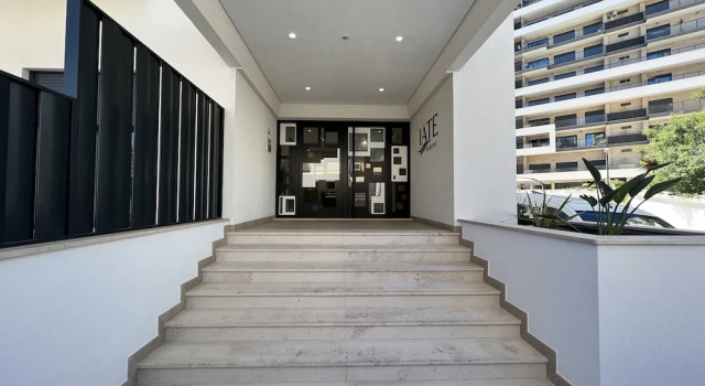 Praia DA Rocha Modern by Homing