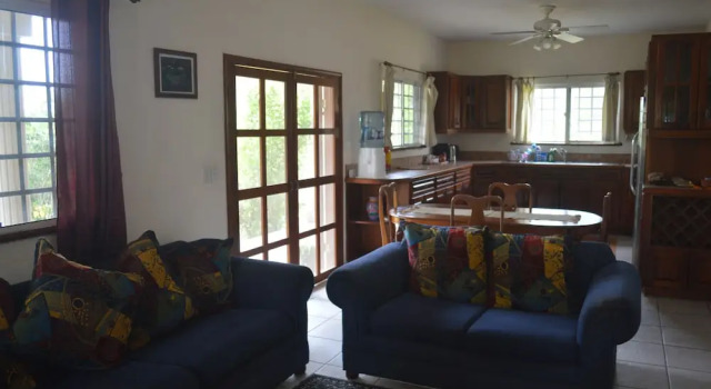 Бунгало Executive Rock Farm Guest House