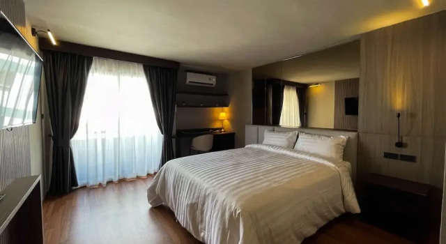 We Hotel, Забронировать Отель Бан-Банг-Тоэй (1) Бангкапи
