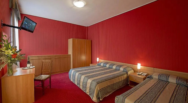 Четырёхместный номер Hotel Nazionale