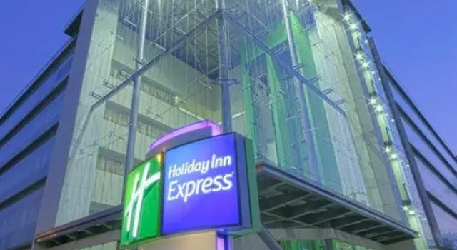 Кровать в общем номере Holiday Inn Express Guadalajara Expo by IHG