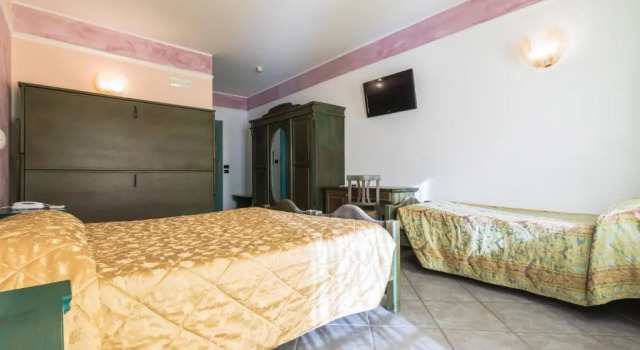 Семейный номер Standard с видом на озеро Hotel Don Luis